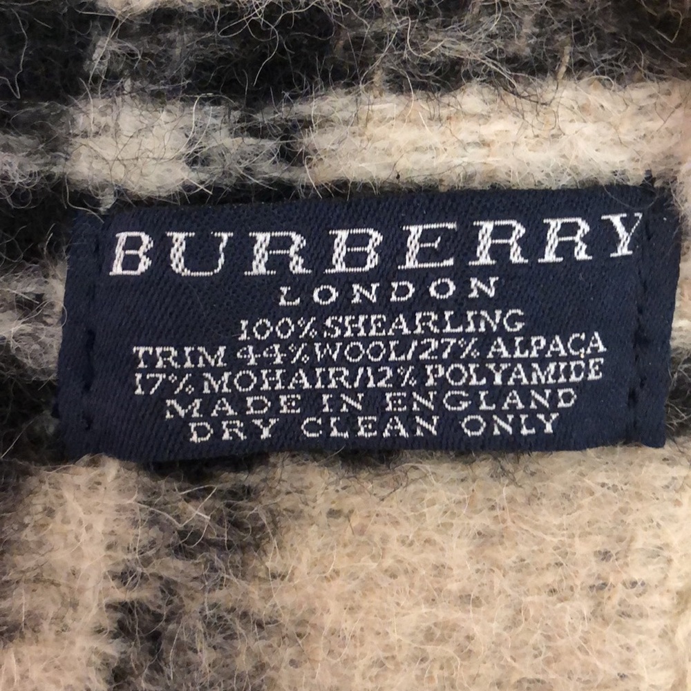 Burberry Shearling House Check Pattern - image 5